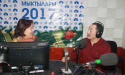 Композитор Камчыбек Букалаев: Ырдын сөзүн тандоодо терең ойлонуш керек (аудио)