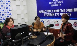 Дилбар Райымбекова: Мен ырдап чыкканда классташтарым таң калышкан (аудио)