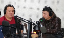 Музаман тобу: Мааниси жок ырларды ырдоодон алыспыз (аудио)