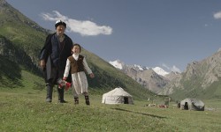 "Ата керээзи" тасмасы Индия киносун аша чаап, баш байгеге ээ болду