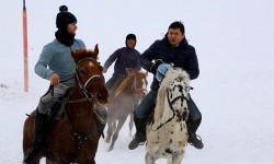 Токтогул районунда спорттун хорсбол түрүнөн мелдеш өтүүдө