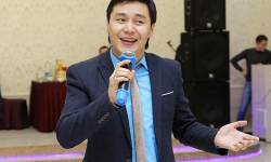 Замир Арыкбаев: "Суранам ырын сагыныч менен аткаргам" (аудио)