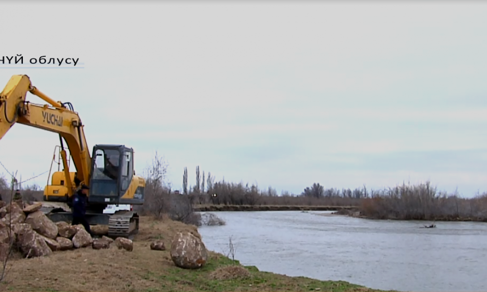 Чүй дарыясынын жээктери бекемделүүдө 