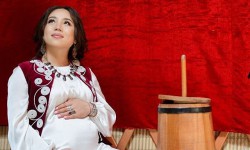 Сүйүнчү!       Жийдеш Идирисова кыздуу болду!