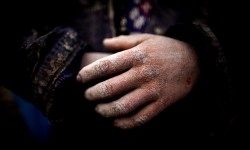 Күндүн темасы: Балдарды оор жумушка тартуу - алардын келечегине кандай таасир этет? 