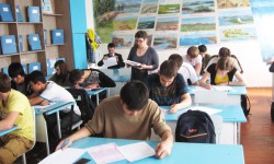 Күндүн темасы: Кесиптик лицейлерден билим алуунун артыкчылыктары 