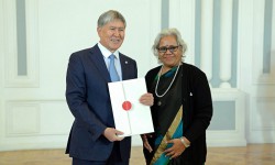 КР-Индия ортосунда дипломатиялык алаканын түзүлгөнүнө 25 жыл толду