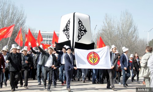 Борбор калаада “Ак калпак күнү” белгиленди