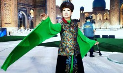 Саламат Садыкова: Жылтырак көйнөк кийип, жылтырап чыгып коюш барыбыздын колубуздан келет (аудио)