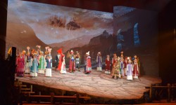 Кытайда алгачкы жолу "Манас" эпосу боюнча опера коюлду