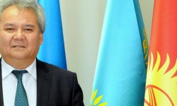 Поэзия мүнөттөрү: Кожогелди Култегиндин ырлары (аудио)