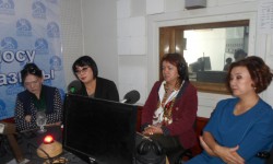 Ырчы Гүлбү Ороскул кызын кесиптештери жана жакындары эскерет (аудио)