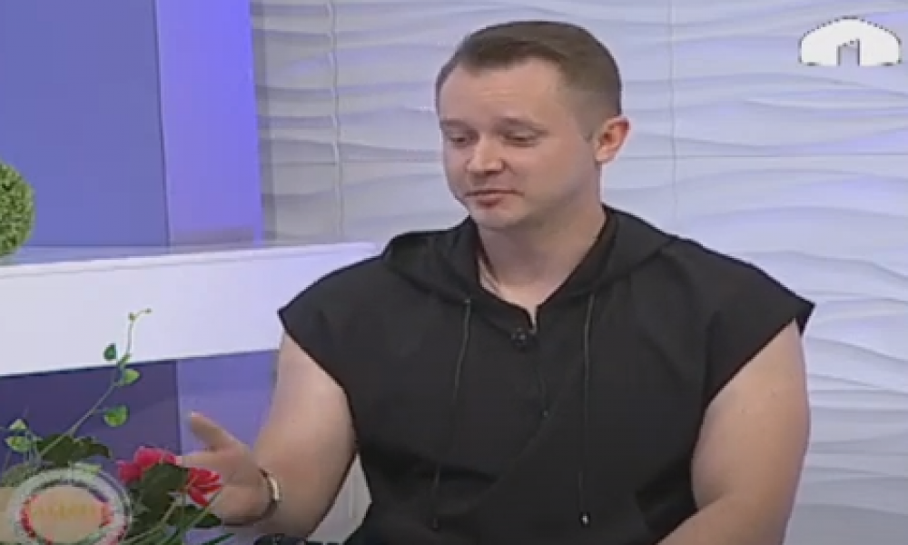 Певец Александр Волкодав: "Очень люблю кыргызские песни, особенно "Сары-Ой"