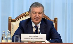 Мирзиеев призвал граждан хранить денежные средства в Узбекистане 