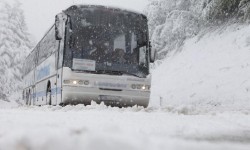 Казакстанда Кыргызстандын жарандары бара жаткан автобус тоңуп калды