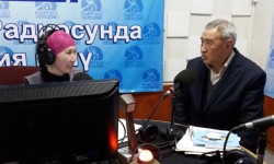 Карбалас Бакиров: Ыр менен - чыныгы сезимдерди жеткирүү кыйын (аудио)