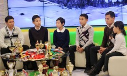 Шахматчылар Таштакеевдердин үй-бүлөсү (аудио)