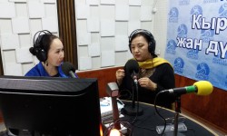 Бурул Асакеева: Баланы эч качан алдай албайсың, алар түз кабыл алат (аудио)