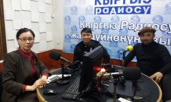 Т. Абдымомунов атындагы театрдын алдындагы ДЕМ театрынын артистери (аудио)