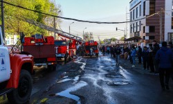 Ош базарында өрттөн жабыркаган соодагерлер кайрадан жардам сурап чыгышты