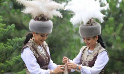 Уялаш таланттар: Гүлнара, Бурул Раймалиевалар