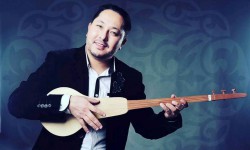 Съездбек Искеналиев: Жүз обонумдун ону эл арасында ырдалып калса менин жетишкендигим