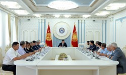 Апрель окуяларында каза болгондордун жакындарына көмөк көрсөтүлөт