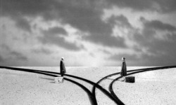 Мен айла жок алардын жанынан кетем