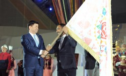  Кыргызстан Дүйнөлүк көчмөндөр оюндарын өткөрүү эстафетасын Түркияга берди