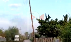 Элдик репортер: Жолдун так ортосунан орун алган электр түркүгү