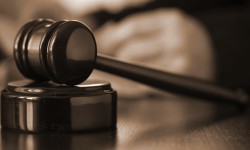 Эмгек кулчулугуна кимдер кабылышат?