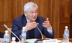 Мамкатоо кызматыгы Кулматовдун жарандык паспортун жокко чыгарууну өтүндү