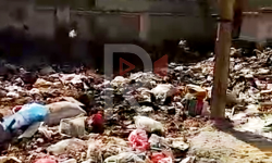 Элдик репортер: Баткен шаарынын борбордук базарынын жанында сасыган таштанды