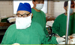 Эки жүздөн ашык илимий эмгектин автору Мамбет Мамакеев