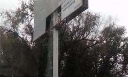 Элдик репортер: Шамалга ыргалган жарнама тактасын ким оңдойт?  