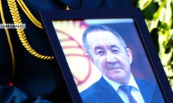 Белгилүү журналист Султанбек Жумагуловду акыркы сапарга узатуу зыйнаты өттү