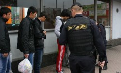 Россияда жыл башынан бери миграциялык мыйзамды бузган 549 кыргызстандык кармалды