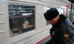 Москванын полициясы дагы бир тажик мигранттардын баласын тартып алды.
