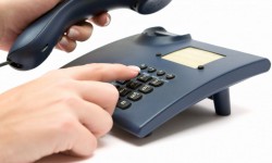 Кыргызстанда укугу бузулган жарандар үчүн "ишеним телефону" иштей баштады