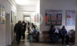 Элдик репортер: Бишкектеги №11 - медициналык борбордогу күтүүдөн зарыккан бейтаптар