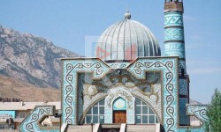 Элдик репортер: туура эмес маалыматтар менен басылып чыккан "Мекен таануу" китеби