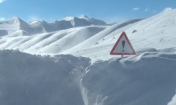  Мырзаке - Кара-Кулжа - Алайкуу унаа жолуна кар көчкү түшүп, жол жабылды