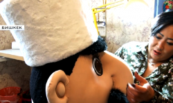 Келечекте куурчак тигүүчү цех ачууну максат кылган ишкер айым 