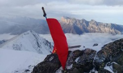 Кавказ тоолорундагы бийик чокулардын бири - Чыңгыз Айтматов чокусу деп аталды