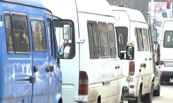 Ош шаарында окуучуларды албай койгон маршруттук каттамдардын лицензиялары алынат