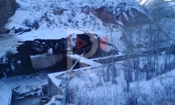 Элдик репортер: Жер көчкүнүн айынан бир айылдын каттамы токтоду