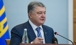 Выборы на Украине: Порошенко поздравил Зеленского с победой