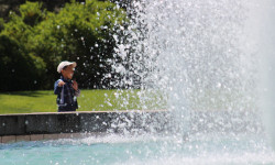 Борбор калаада фонтан комплекстери иштей баштады