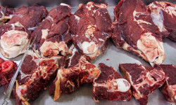 Ошто талапка жооп бербеген эт сатуучу жайлар убактылуу жабылды