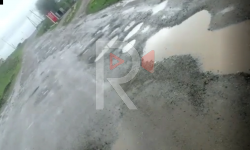 Элдик репортер: Өзгөрүш айылындагы жакынкы жылдары эле бүткөн жол керектен чыгып калды